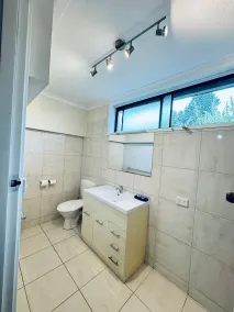 Edinburgh Motor Inn - Baño
