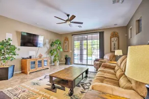 Family Home w/ Pool, BBQ & Fire Pit in Goodyear - Innenbereich