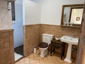 Apartamentos Turísticos - Hostal Los Alisos - Badrum