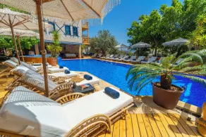Elixir Hotel - Pool