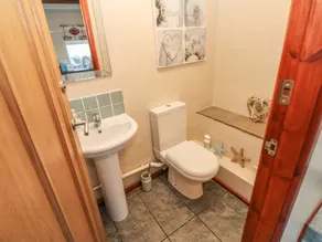 Glenridding Cottage - Bathroom