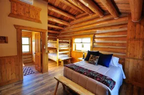 Glacier Homestead - Chambre
