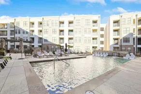 Big and Spacious 1B with Pool Near Toyota HQ The Star Legacy West - Piscine