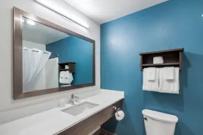 WoodSpring Suites Austin Georgetown - Bathroom