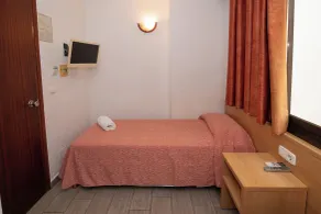 Hostal Montaña - Zimmer