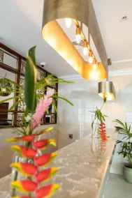 Courtleigh Hotel & Suites - Reception