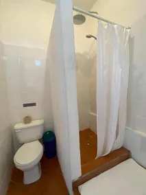 Mikaso Hotel - Bathroom