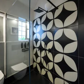 Coat of Arms Mansion - Bathroom