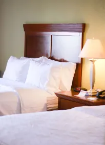 Holiday Inn Express Hotel & Suites Center by IHG - Quarto
