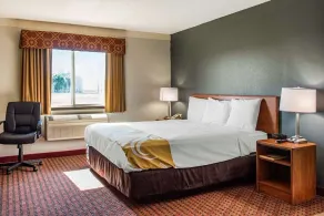 Travelers Lodge & Suites - Zimmer