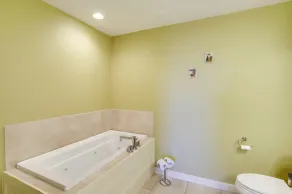 St Joseph Condo < 1 Mi to Beach & Downtown! - Intérieur