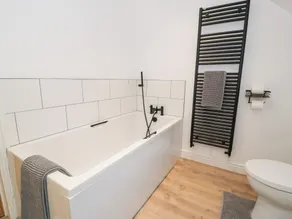 Y Côr - Bathroom