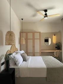 Morfes Luxury Suites by Caldera Houses - Room