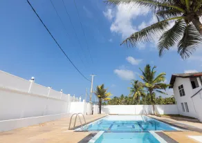 Palazzo Beach Hotel - Pool