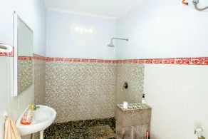 D'Canggu Homestay - Bathroom