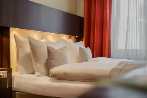 Garner Hotel Hamburg - Graf Moltke by IHG - Room