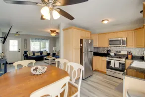 Charming Somers Point House w/ Private Pool! - Innvendig