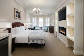 Best Western Grandma's Feather Bed - Chambre