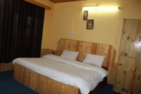 Apple Field House - Hotel in Old Manali - Quarto