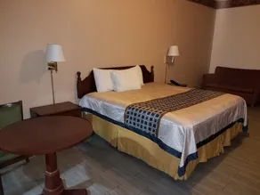 Texas Inn Downtown McAllen - Zimmer