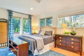 Walk to Willamette River: Studio in West Linn - Innvendig