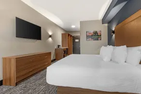 Best Western Plus Neepawa Hotel - Room