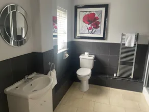The Moorings - Bathroom