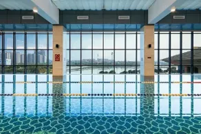 Crowne Plaza Yangzhou by IHG - Piscina