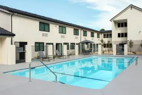 Fairfield by Marriott Inn & Suites Atascadero Paso Robles - Piscine