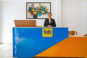 FabHotel Eros 211 - Nr Sreebhumi - Rezeption
