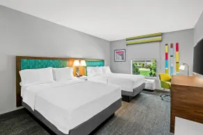 Hampton Inn Omaha/West Dodge Road (Old Mill) - Room