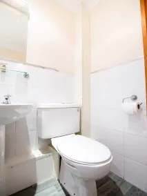 The Gables Hotel Gretna Green - Bathroom