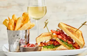Courtyard by Marriott Lake Jackson - Restaurant