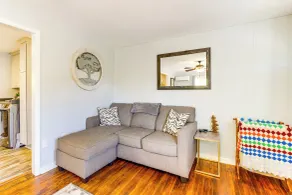 < 1 Mi to Dtwn: Pet-friendly Cabin in Murphy! - Interiör