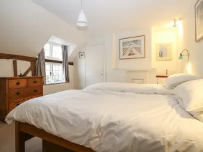48 Polecat Cottages - Room
