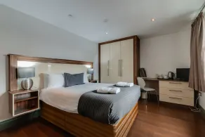 Base Serviced Apartments - Sir Thomas Street - Værelse