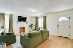 Walk to Ritter Park: Renovated Home Near Marshall! - Intérieur