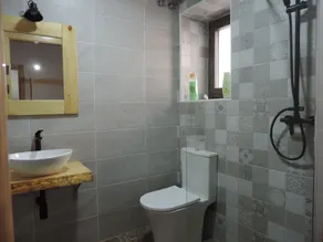 Cuadrina Barbancho en Casar de Cáceres - Baño