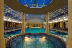 Radisson Blu Hotel Shanghai New World - Pool