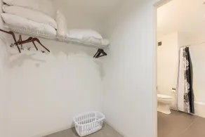Bluebird Suites in Kendall Square - Room