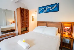 Sanalae Apartments - Room
