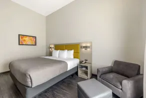 Quality Inn & Suites Joelton - Nashville - Room
