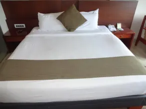 Paramount Tower - Room