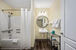 Affordable Suites of America Stafford Quantico - Salle de bain