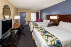 Days Inn by Wyndham Walterboro - Room