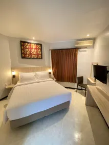 Tuwuh Hotel at Kayutangan - Chambre