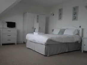 Mendip Spring Golf and Country Club - Room