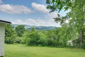 'the Garden Cottage' w/ Yard & Views in Erwin! - Innvendig