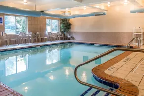 Comfort Suites Wixom - Novi - Piscine