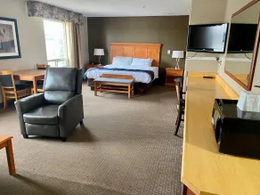 Super 8 by Wyndham Edmonton South - Chambre